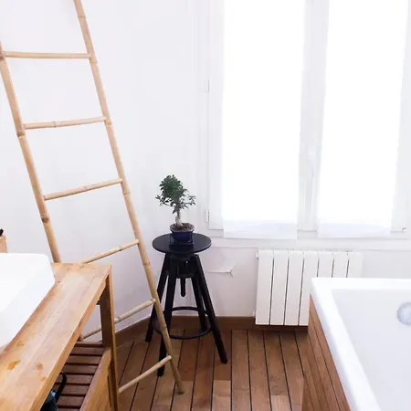 Appartement Superb Near Montmartre Parijs